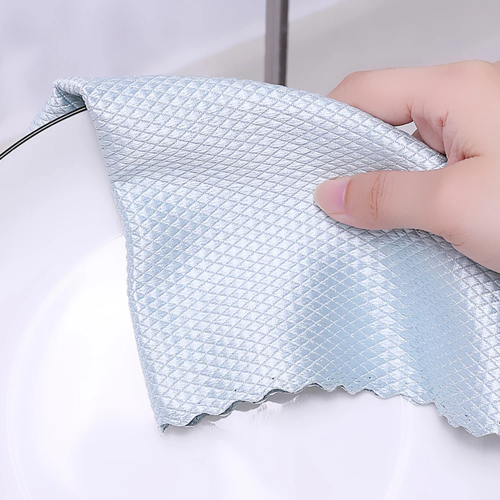 Microfiber Towels Fish Scale Towel Reusable Cloth Anti-Grease Wiping Rags Tableware Wipe Cloth Household Cleaning Cloth Tools 
Microfiber Towels Fish Scale Towel Reusable Cloth Anti-Grease Wiping Rags Tableware Wipe Cloth Household Cleaning Cloth Tools
