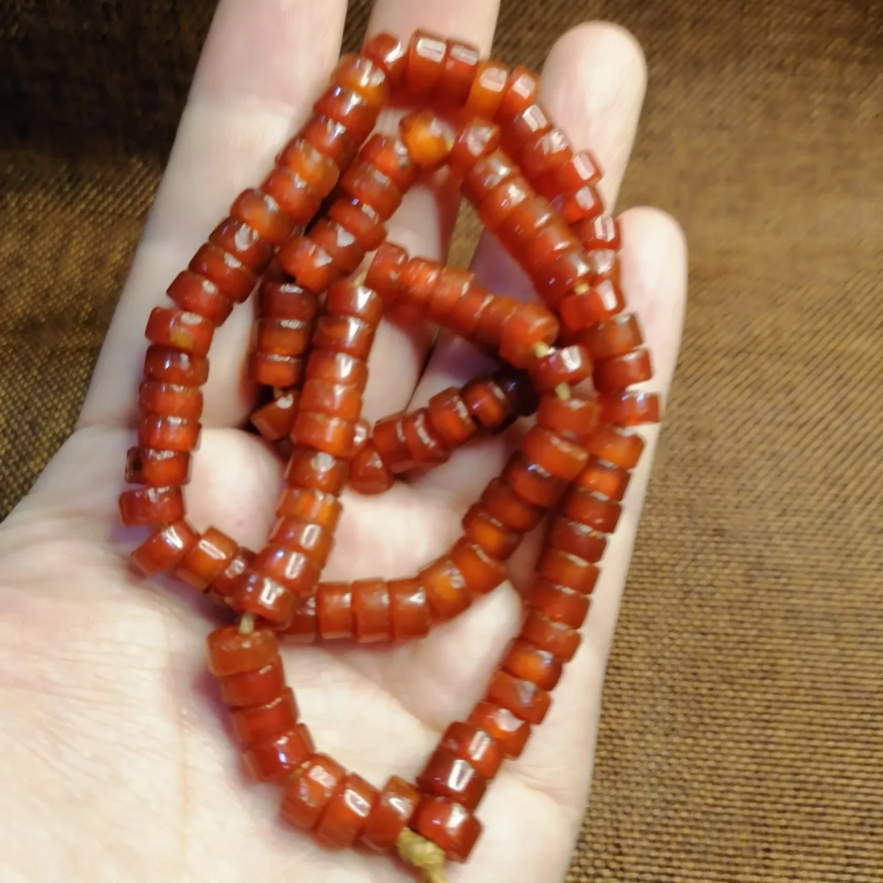 Natural Red Agate Necklace Men Women Healing Gemstone Fine Jewelry Tibetan Weathered Old Agate 108 Bead Mala Bracelet Necklaces
Natural Red Agate Necklace Men Women Healing Gemstone Fine Jewelry Tibetan Weathered Old Agate 108 Bead Mala Bracelet Necklaces