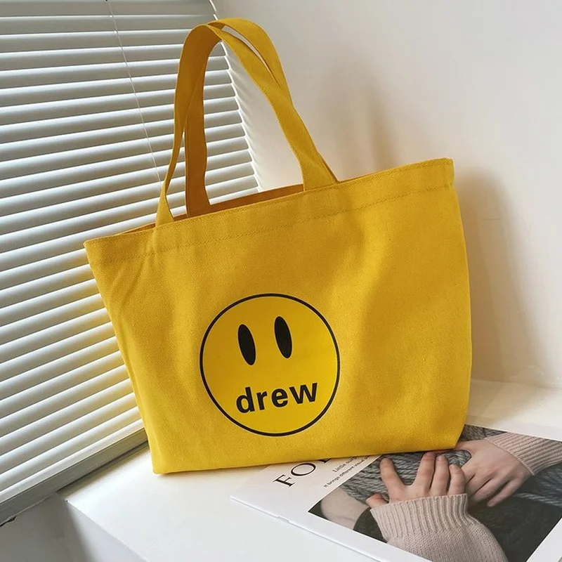 Japanese Harajuku Style Smiley Crossbody Handbag Women 2022 New Trend Simple Environmental Protection High Capacity Shopping Bag
Japanese Harajuku Style Smiley Crossbody Handbag Women 2022 New Trend Simple Environmental Protection High Capacity Shopping Bag