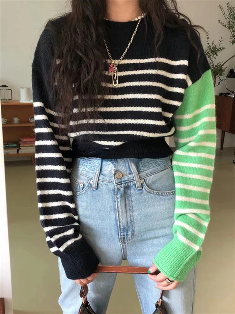 Sweater Women Winter Pullover Girls Sweater Knitting Tops Vintage Long Sleeve Fall Elegant Female Knitted Outerwear Warm Vintage
Sweater Women Winter Pullover Girls Sweater Knitting Tops Vintage Long Sleeve Fall Elegant Female Knitted Outerwear Warm Vintage