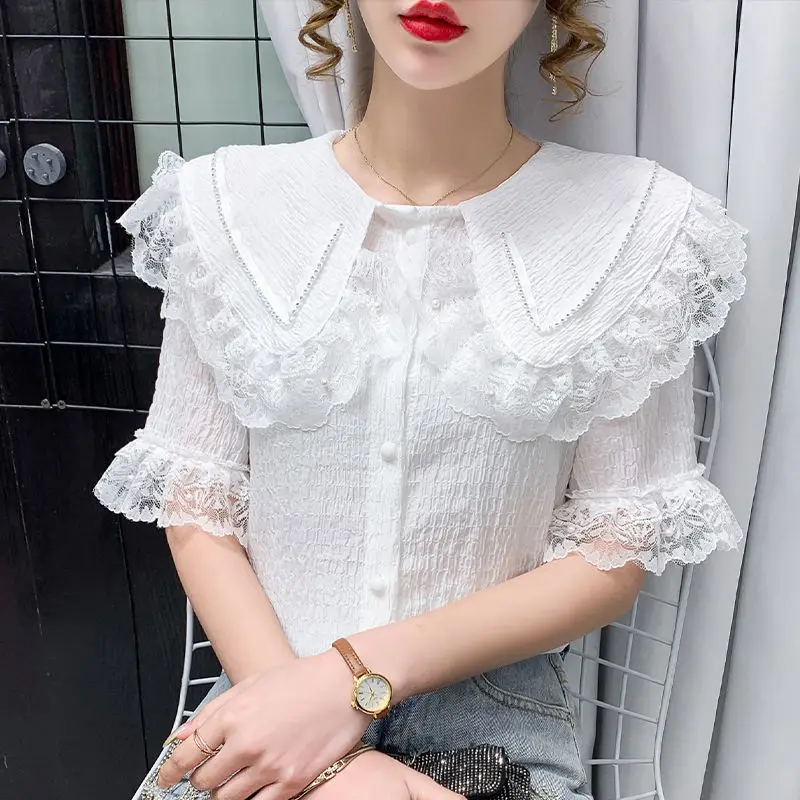 2022 Women Summer New Fashion Lace Stitching Shirts Female Short Sleeve Chiffon Shirts Ladies Single Breasted Loose Blouses P12
2022 Women Summer New Fashion Lace Stitching Shirts Female Short Sleeve Chiffon Shirts Ladies Single Breasted Loose Blouses P12