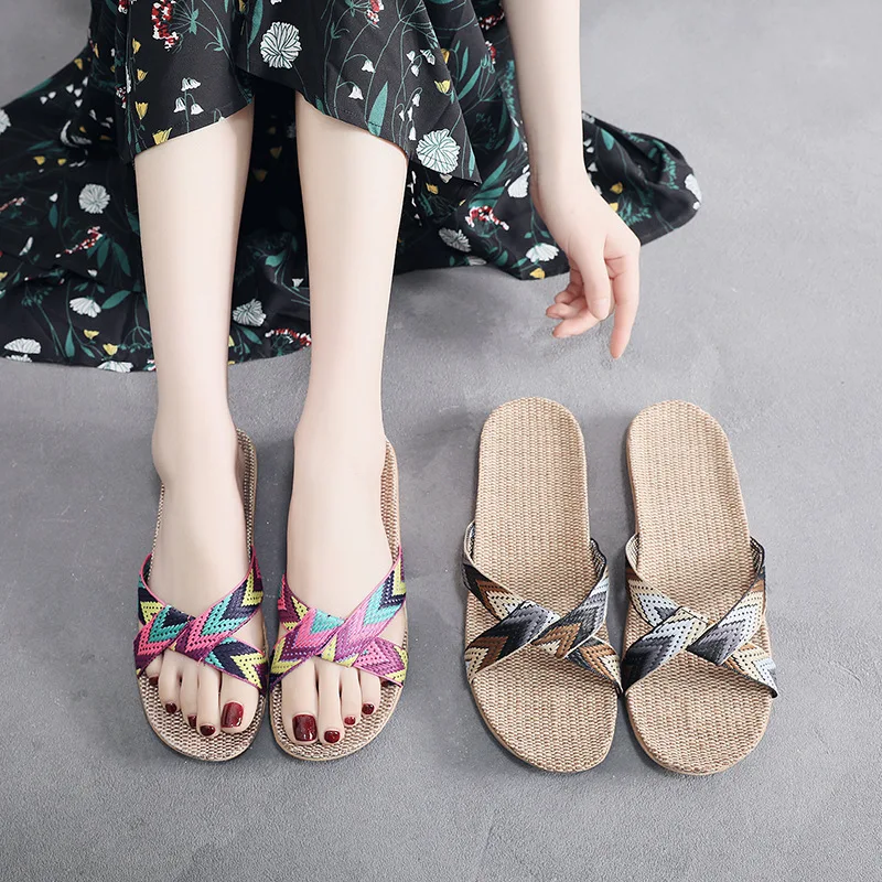 Women's Sandals Straw Woven Slippers Breathable Non-slip Indoor Home Slippers for Men and Women
Women's Sandals Straw Woven Slippers Breathable Non-slip Indoor Home Slippers for Men and Women