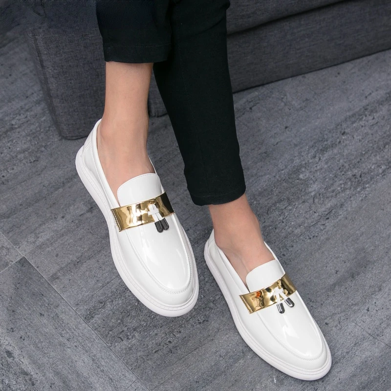 

Italian Coiffeur Casual Shoes Men Loafers Fashion Shoes 2021 Patent Leather Designer Shoes Men High Quality Sepatu Slip On Pria