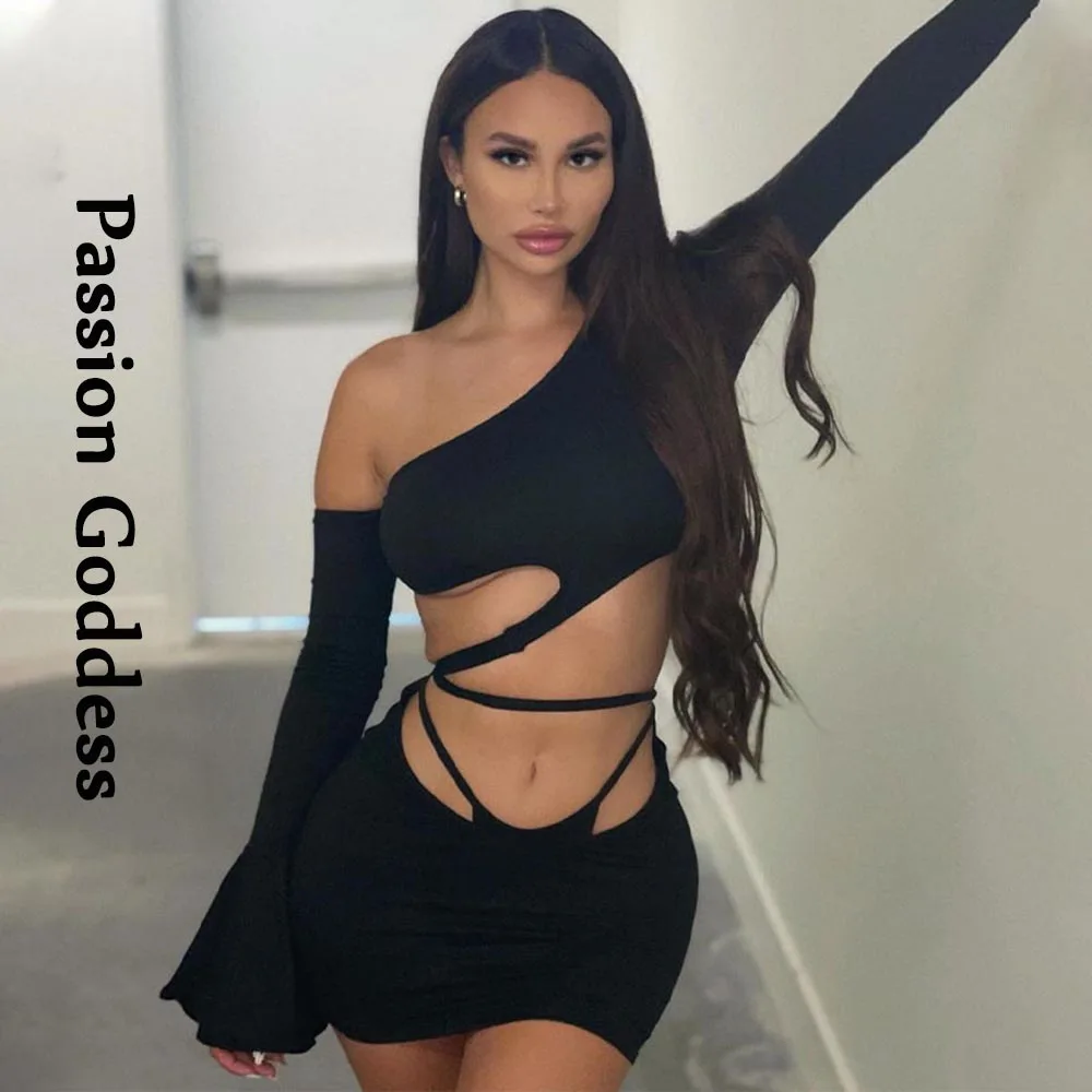 Y2K Sexy Women 2 Piece Skirts Sets Lace-up Bandage One-shoulder Irregular Crop Tops Bodycon Mini Skirt Two Piece Outfits Party
Y2K Sexy Women 2 Piece Skirts Sets Lace-up Bandage One-shoulder Irregular Crop Tops Bodycon Mini Skirt Two Piece Outfits Party