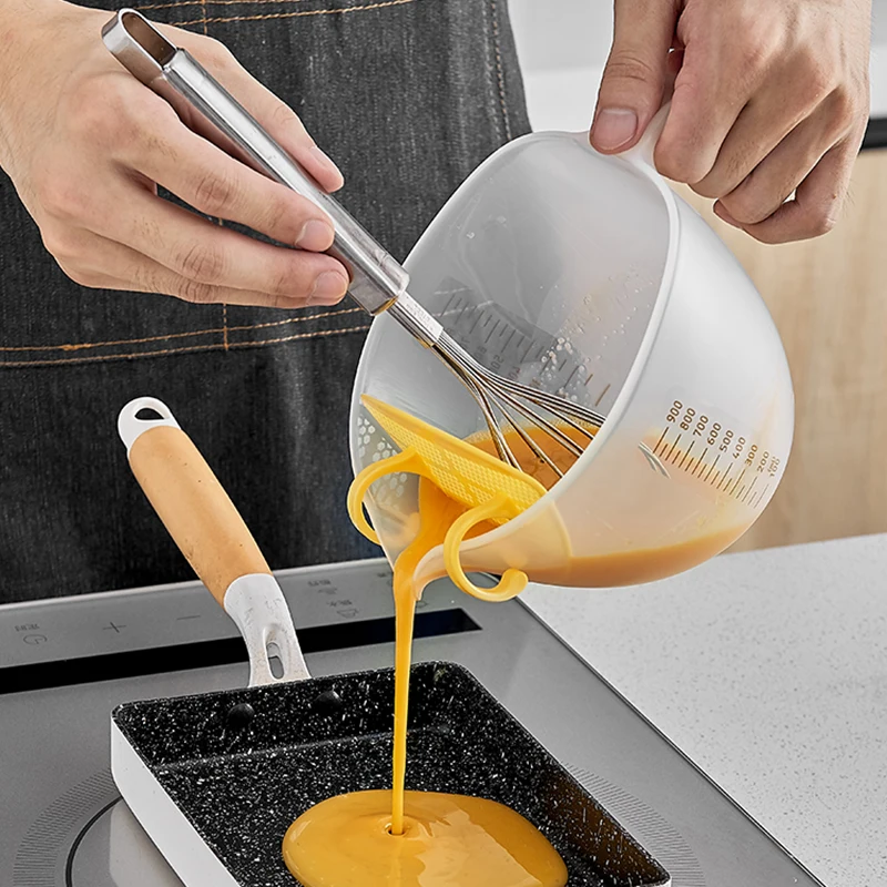 Transparent PP Egg Bowl with Graduated Filter Rice Washer Bowl Baking Tools Milk Tea Measuring Cup with Handles Kitchen Tool
Transparent PP Egg Bowl with Graduated Filter Rice Washer Bowl Baking Tools Milk Tea Measuring Cup with Handles Kitchen Tool