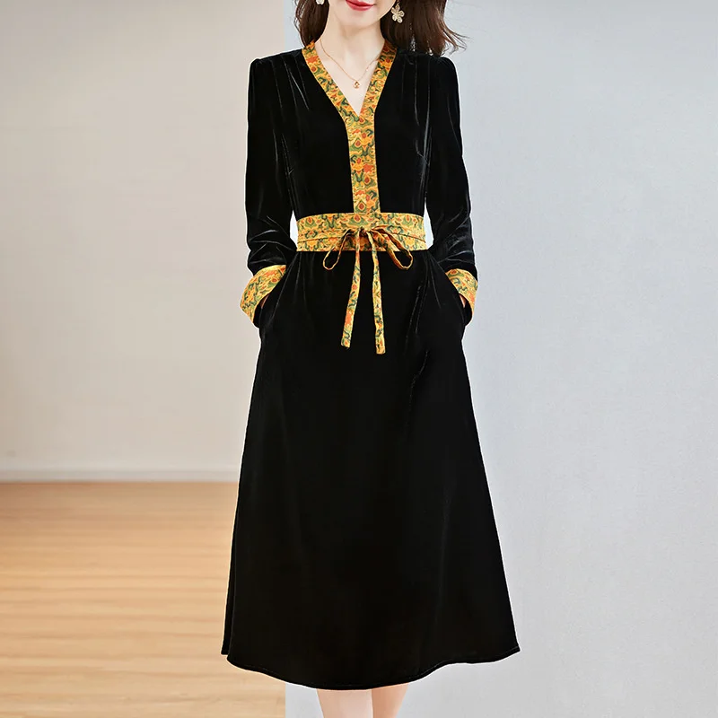 High-end Hot sale autumn and winter new velvet silk dress,women's new middle-aged temperament Xiangyun V-neck long-sleeved skirt
High-end Hot sale autumn and winter new velvet silk dress,women's new middle-aged temperament Xiangyun V-neck long-sleeved skirt