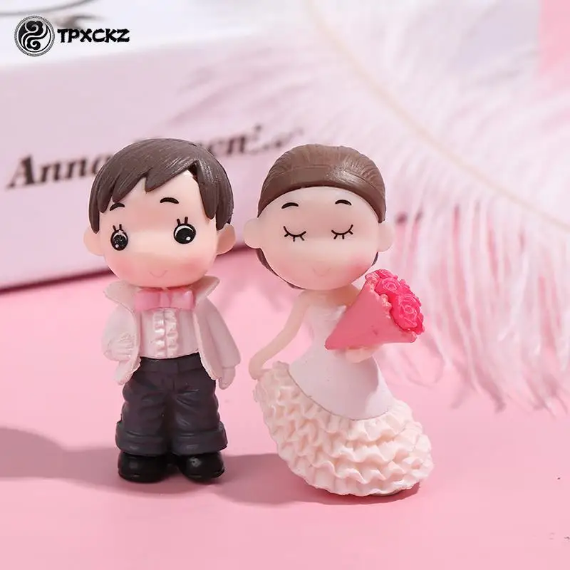 2pcs/set Romanic Lover Couple Marry Me Figurines Miniature Craft Ornament Fairy Valentine's Day Gift Home Garden Decoration
2pcs/set Romanic Lover Couple Marry Me Figurines Miniature Craft Ornament Fairy Valentine's Day Gift Home Garden Decoration