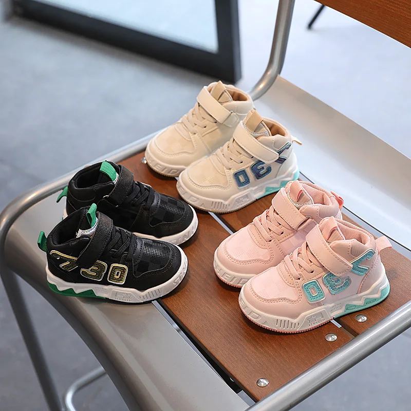 Обувь для маленьких мальчиков Осенняя детская обувь 1-6 кожаная спортивная обувь с мягкой подошвой детская прогулочная обувь для девочек
Обувь для маленьких мальчиков Осенняя детская обувь 1-6 кожаная спортивная обувь с мягкой подошвой детская прогулочная обувь для девочек