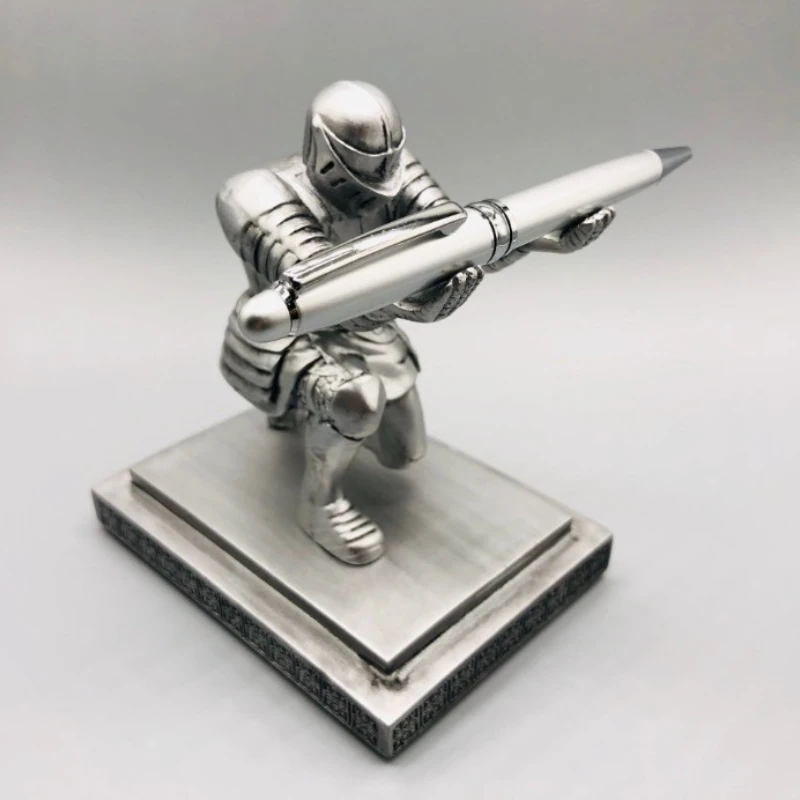 Executive Soldier Knight Pen Holder Creative Knight Pen Holder Pen Holder Pen Holder Ornament
Executive Soldier Knight Pen Holder Creative Knight Pen Holder Pen Holder Pen Holder Ornament