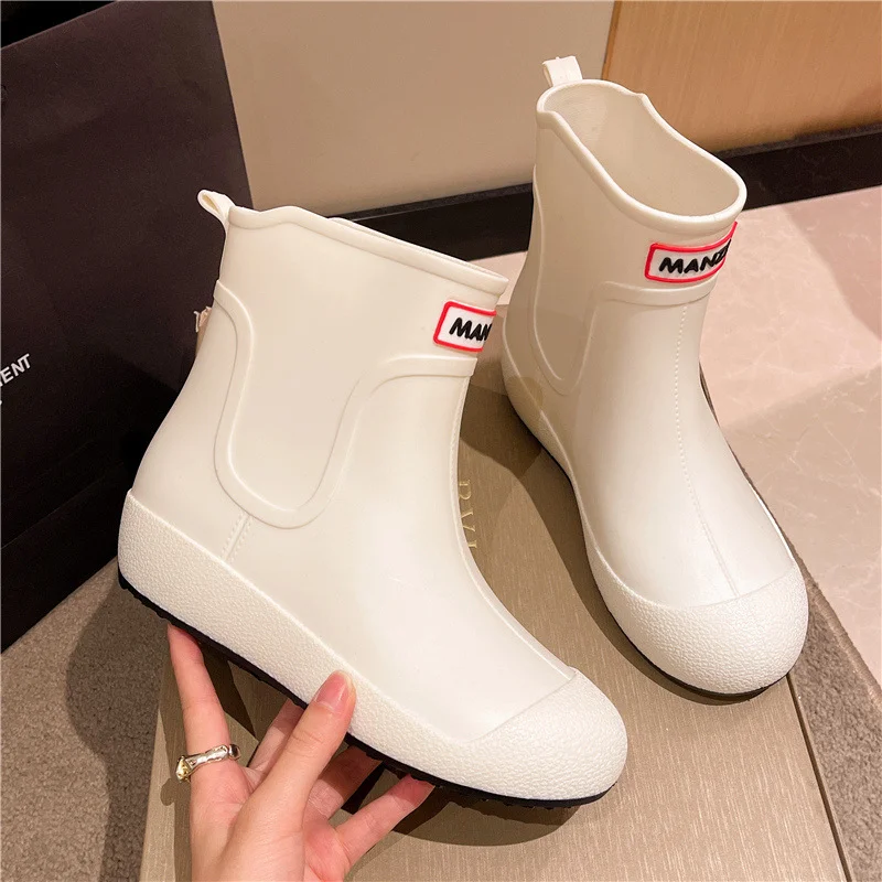 

Fashion Solid Rain Boots Men Rubber Casual Ankle Bootie Non Skid Wading Shoes Women's Warm Liner Rainy Shoes for Walking Street