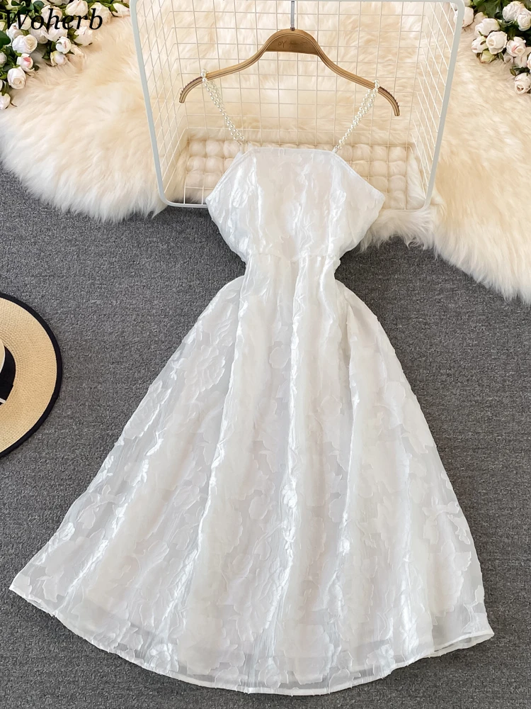 ZCWXM Summer White Beach Maxi Dress Women Sleeveless Floral Jacquard Spaghetti Strap Backless Sexy Ladies Evening Party Vestido
ZCWXM Summer White Beach Maxi Dress Women Sleeveless Floral Jacquard Spaghetti Strap Backless Sexy Ladies Evening Party Vestido