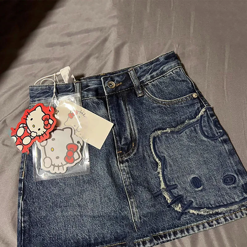 Милая джинсовая короткая юбка Sanrio Hello Kittys Y2K, летняя новая милая джинсовая юбка с вышивкой для девушек, короткая юбка
Милая джинсовая короткая юбка Sanrio Hello Kittys Y2K, летняя новая милая джинсовая юбка с вышивкой для девушек, короткая юбка