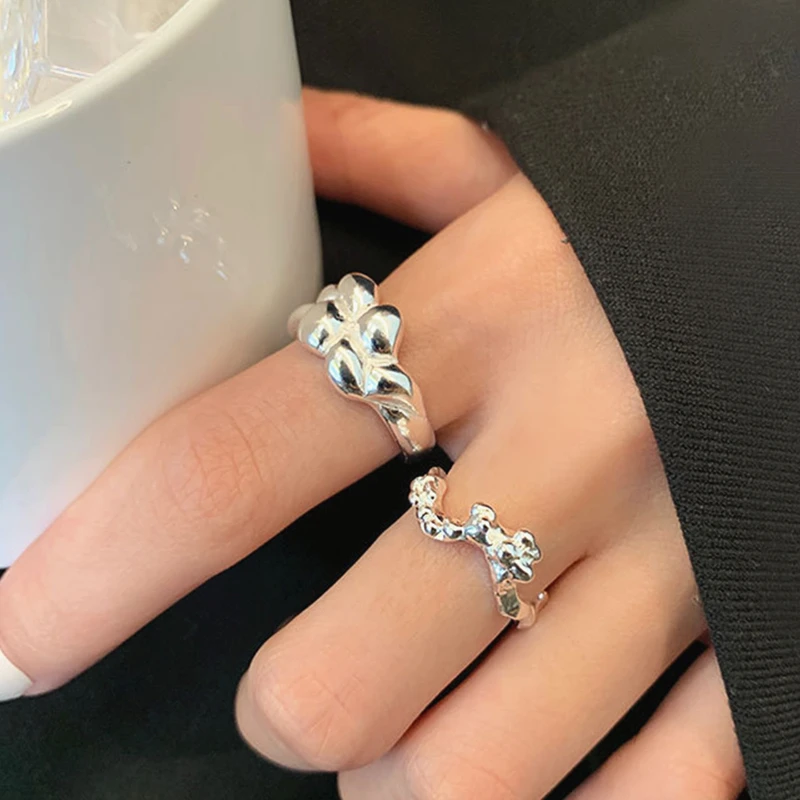 Korean-style Irregular Concave-convex Tree Branch Shape Silver Color Rings for Women 2022 New Fashion Jewelry Party Accessories
Korean-style Irregular Concave-convex Tree Branch Shape Silver Color Rings for Women 2022 New Fashion Jewelry Party Accessories