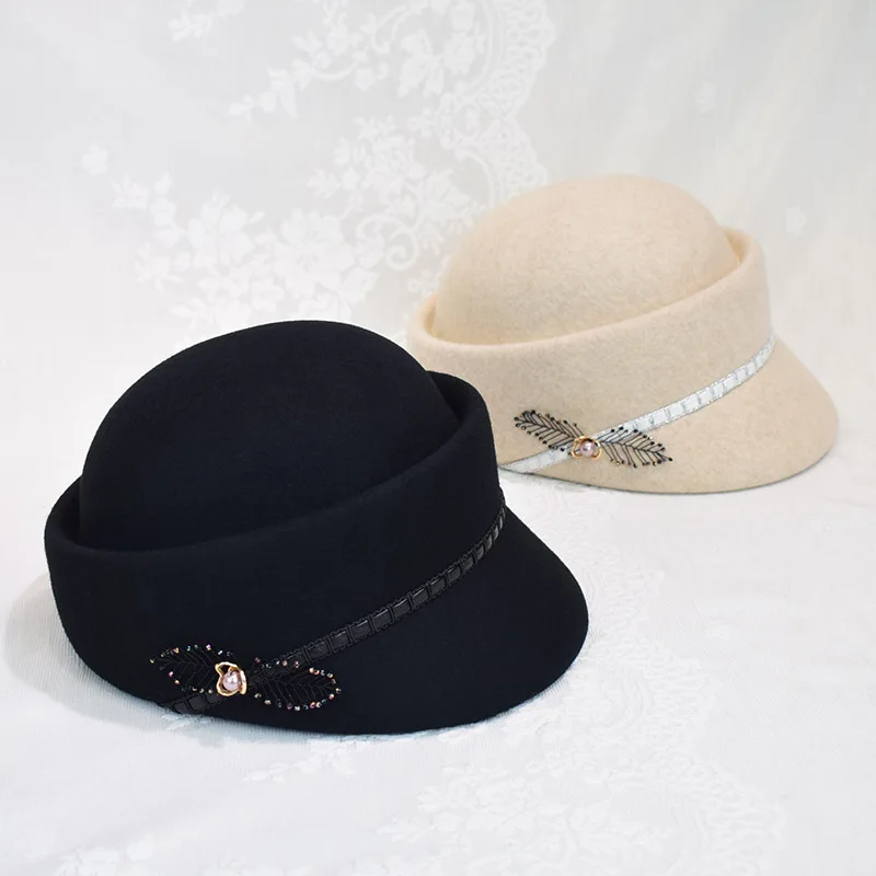 202208-chenxin dropshippiautumn winter wool felt pu rope formal rhinestone leaves lady beret hat women Leisure painter hat
202208-chenxin dropshippiautumn winter wool felt pu rope formal rhinestone leaves lady beret hat women Leisure painter hat