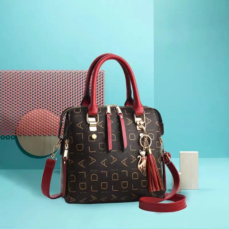 MAPDAW Women Handbags 2022 Luxury Crossbody For Woman Fashion Design Purses Totes Soft PU Leather Shoulder Bag
MAPDAW Women Handbags 2022 Luxury Crossbody For Woman Fashion Design Purses Totes Soft PU Leather Shoulder Bag