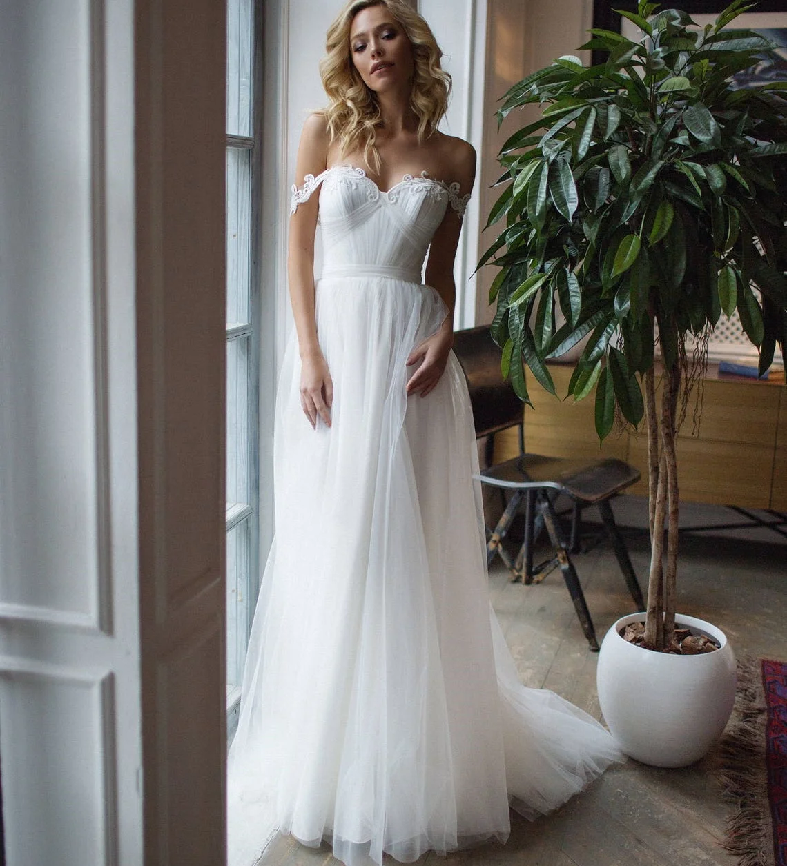 11542#Sweetheart Sleeveless Strapless Boho Lace Off-Shoulder Open Back Tulle Sweep Train Wedding Dress Wedding Gown Bridal Gown
11542#Sweetheart Sleeveless Strapless Boho Lace Off-Shoulder Open Back Tulle Sweep Train Wedding Dress Wedding Gown Bridal Gown