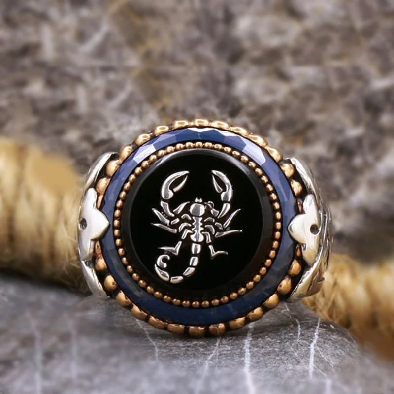 New two-color painted golden scorpion ring European and American simple male creative ring
New two-color painted golden scorpion ring European and American simple male creative ring