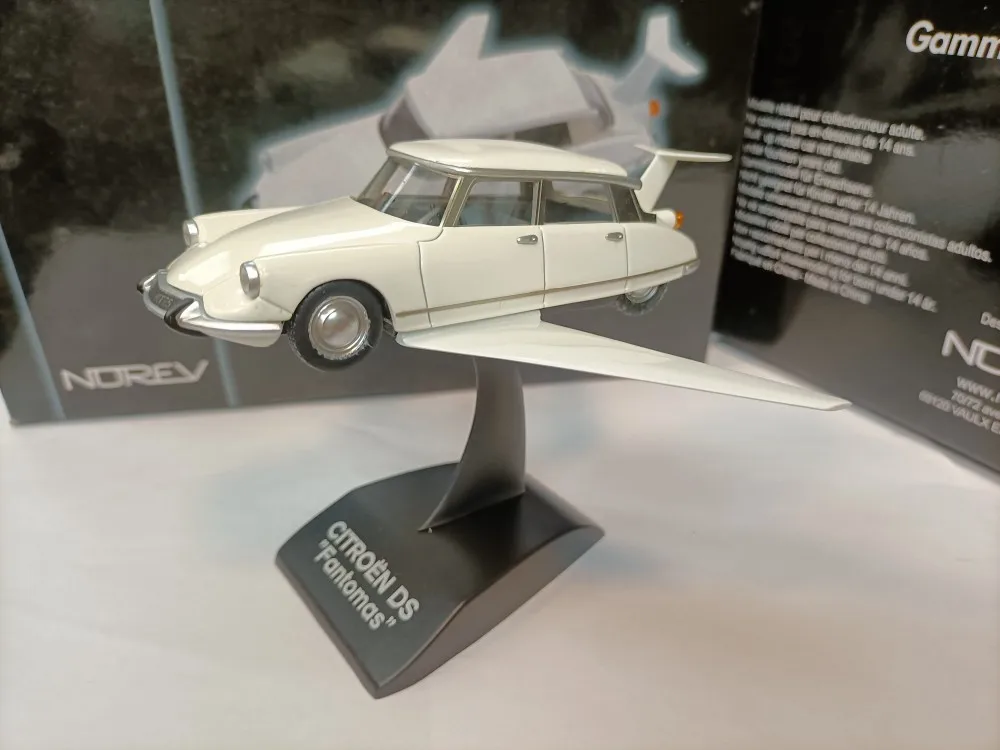 Norev 1:43 Citroen DS 1964 Limited Edition Resin Metal Static Car Model Toy Gift
Norev 1:43 Citroen DS 1964 Limited Edition Resin Metal Static Car Model Toy Gift