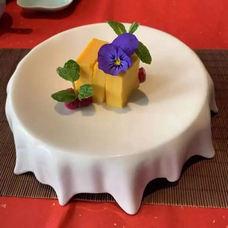 Irregular Shape Creative Characteristic Hotel Cuisine Tableware Round Table Cold dish Artistic Conception Dish Dinner Plates
Irregular Shape Creative Characteristic Hotel Cuisine Tableware Round Table Cold dish Artistic Conception Dish Dinner Plates