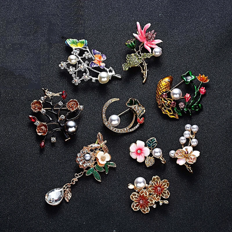 Hot Sale Crystal Flower Brooches For Women New Retro Fashion Brooches Clothes Pins Cute Jewelry For Women Wholesale
Hot Sale Crystal Flower Brooches For Women New Retro Fashion Brooches Clothes Pins Cute Jewelry For Women Wholesale