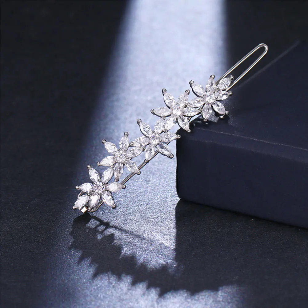 2pcs/set For Women Girls Hair Barrette Fashion Sparkly Vintage Gift Accessoires Zircon Decoration Polished Not Fade Christmas
2pcs/set For Women Girls Hair Barrette Fashion Sparkly Vintage Gift Accessoires Zircon Decoration Polished Not Fade Christmas