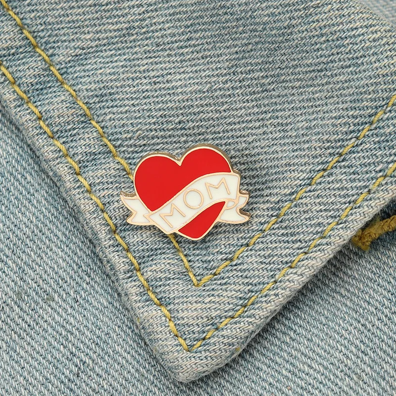 Heart Enamel Pins Cartoon Cute Red Brooches Romantic Charm Jewelry Love Gift for Women Couple Lapel Denim Shirt Badge
Heart Enamel Pins Cartoon Cute Red Brooches Romantic Charm Jewelry Love Gift for Women Couple Lapel Denim Shirt Badge