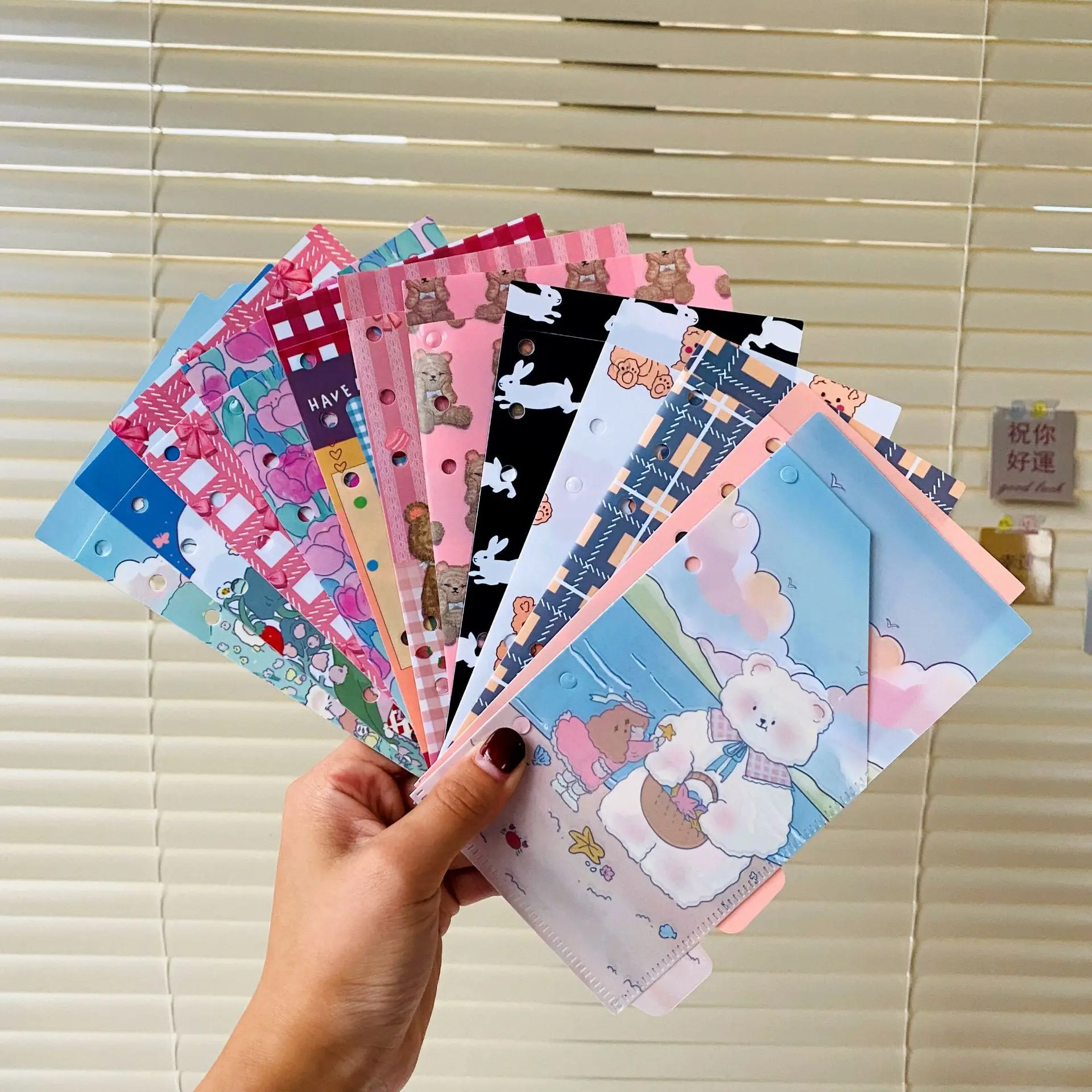 A6 ежедневник, органайзер, 6 конвертов, карманов и 12 листов
A6 ежедневник, органайзер, 6 конвертов, карманов и 12 листов