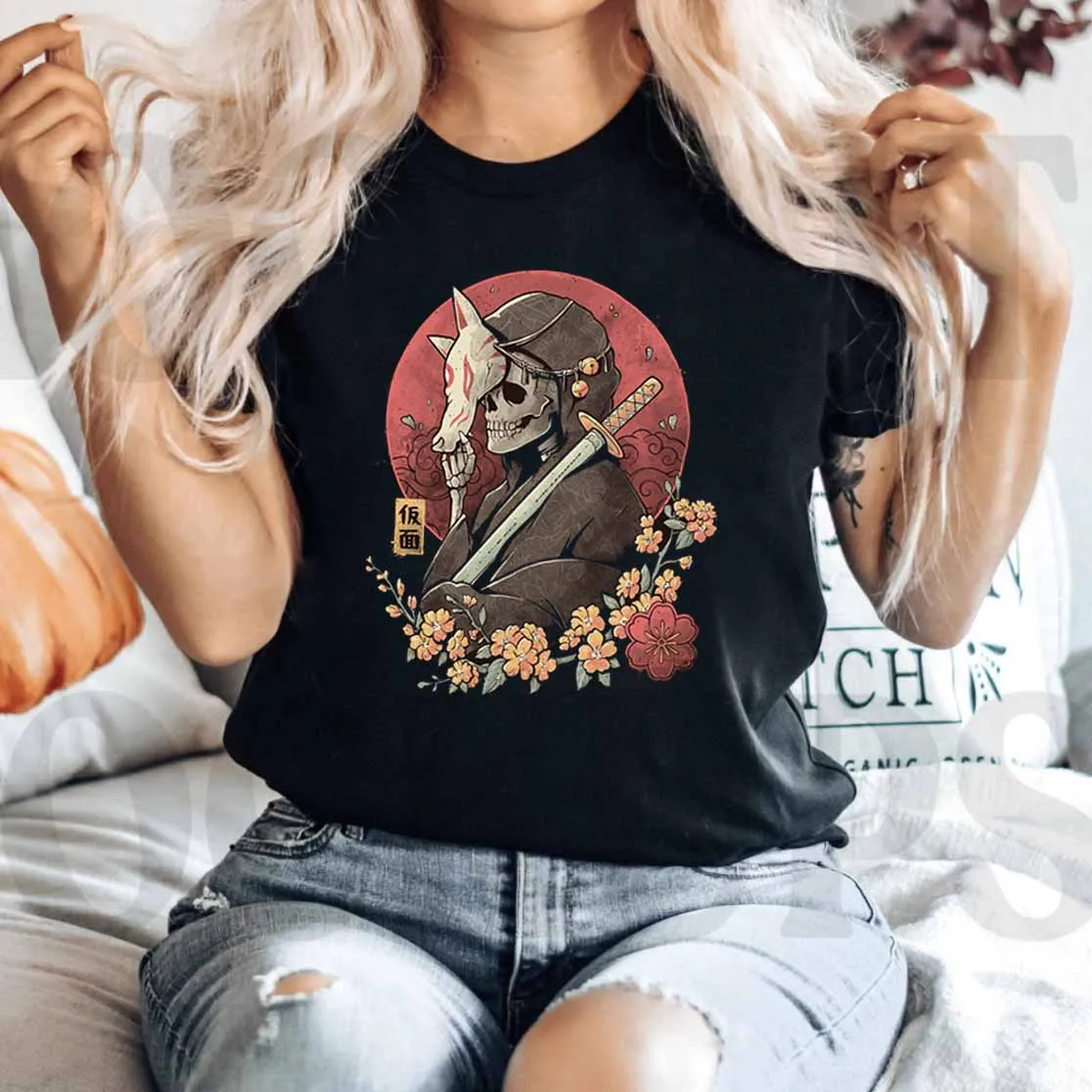 Leisure Retro Clothing Women's Halloween Clothing Cartoon Skull Print 90s Trend Pattern Black Fashion T-Shirt Short Sleeved.
Leisure Retro Clothing Women's Halloween Clothing Cartoon Skull Print 90s Trend Pattern Black Fashion T-Shirt Short Sleeved.