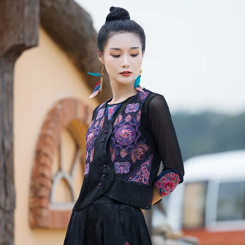 2022 chinese traditional vest ethnic style ethnic style vintage jacquard satin vintage all-match vests women graceful hanfu tops
2022 chinese traditional vest ethnic style ethnic style vintage jacquard satin vintage all-match vests women graceful hanfu tops