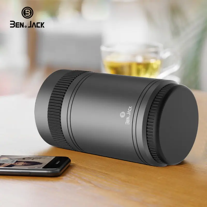 Paper towel tube in car creative metal cup groove paper towel box automotive suction box vehicle mounted high-grade fixed paper
Paper towel tube in car creative metal cup groove paper towel box automotive suction box vehicle mounted high-grade fixed paper