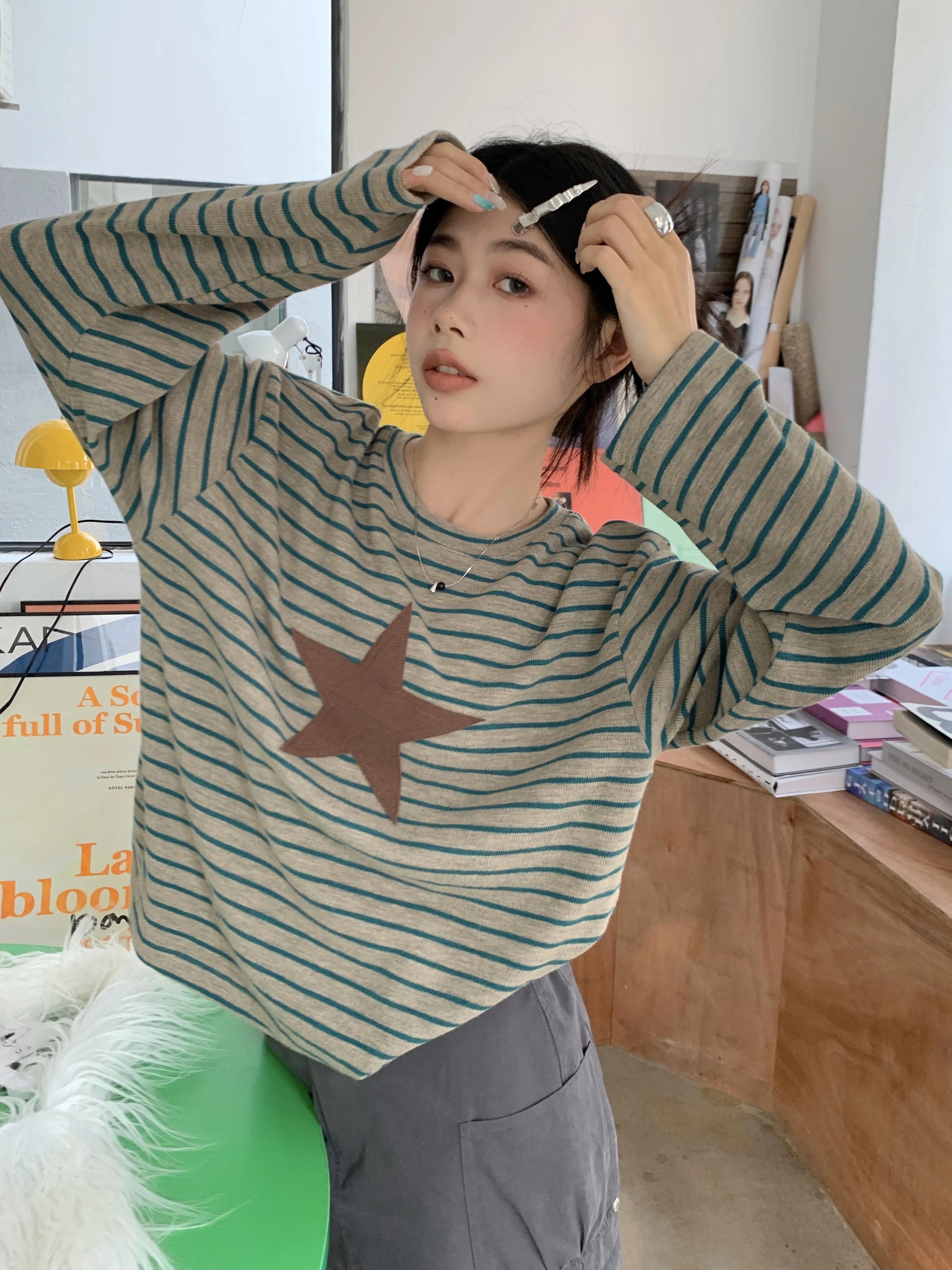 Grunge Aesthetic T Shirt Women Long Sleeve Striped Print Star Tee Tops Y2k Vintage American Retro Tshirts Autumn 2023
Grunge Aesthetic T Shirt Women Long Sleeve Striped Print Star Tee Tops Y2k Vintage American Retro Tshirts Autumn 2023