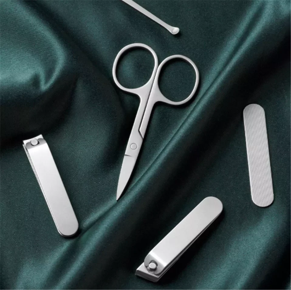 Factory Direct Selling Manicure Nail Clippers Pedicure Set Portable Travel Hygiene Kit Stainless Steel Nail Cutter Tool Set
Factory Direct Selling Manicure Nail Clippers Pedicure Set Portable Travel Hygiene Kit Stainless Steel Nail Cutter Tool Set