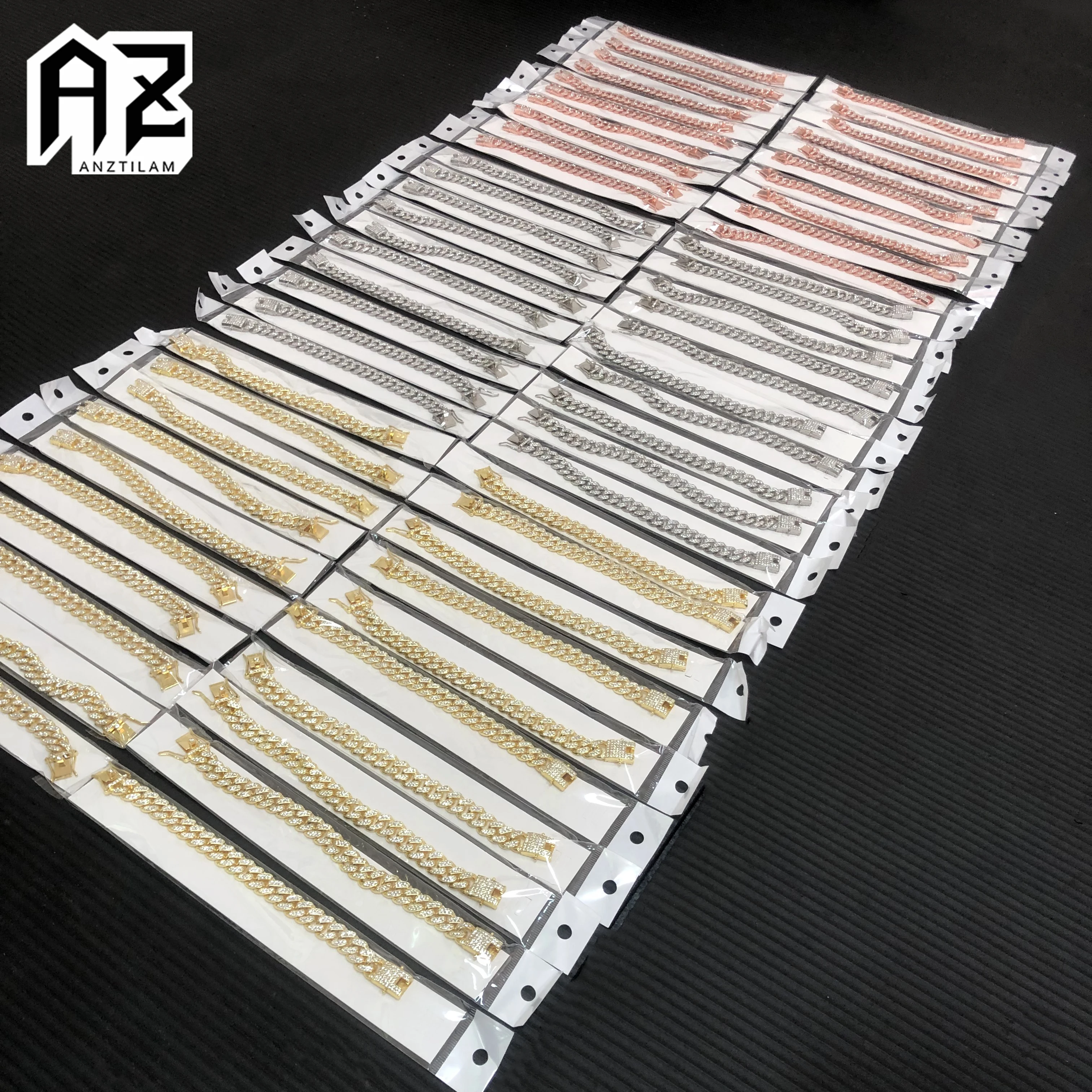 Factory Wholesale Hip Hop Miami Curb Cuban Chain Iced Out Paved Rhinestones CZ Bling Rapper Bracelets For Men Jewelry Free Ship
Factory Wholesale Hip Hop Miami Curb Cuban Chain Iced Out Paved Rhinestones CZ Bling Rapper Bracelets For Men Jewelry Free Ship