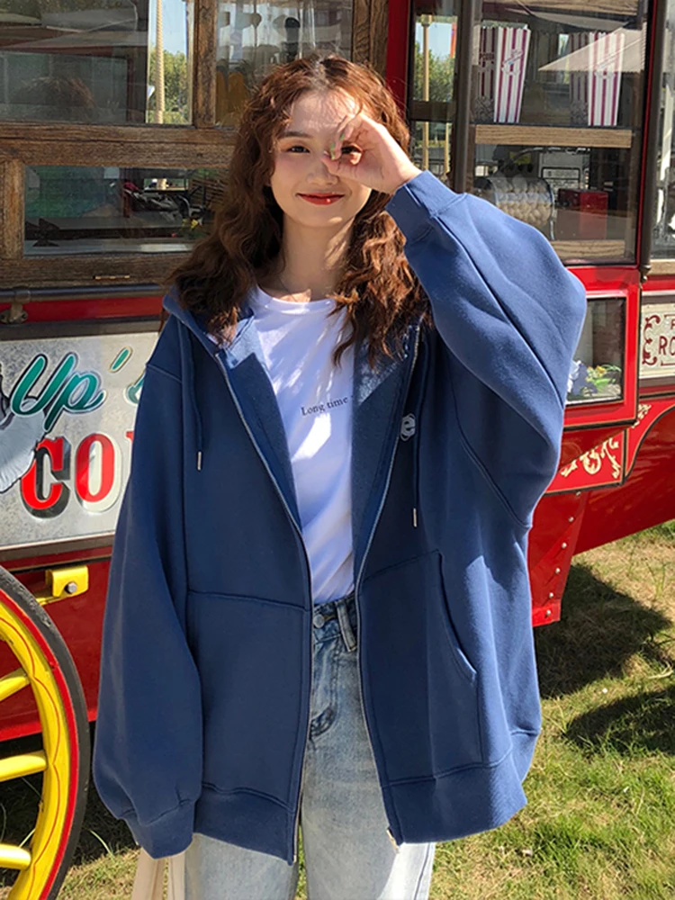 A New autumn and winter hooded loose thick long-sleeved short jacket long-sleeved women's outer wear
A New autumn and winter hooded loose thick long-sleeved short jacket long-sleeved women's outer wear