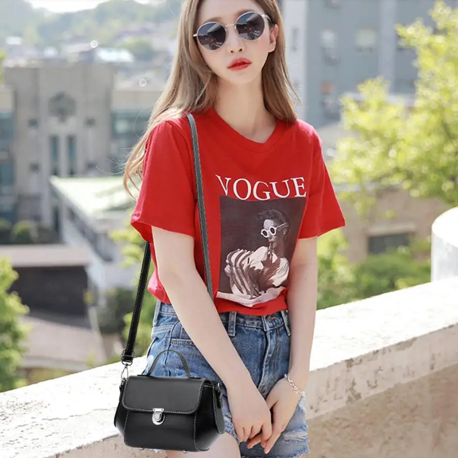 2022 New Trendy Ladies Fashion Mini All-Match Shoulder Bag Popular Net Red Messenger Bag Flip Handbag Shopping Handbag
2022 New Trendy Ladies Fashion Mini All-Match Shoulder Bag Popular Net Red Messenger Bag Flip Handbag Shopping Handbag