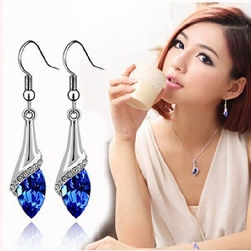 Korean Style Fashion Earrings for Women Bright Water Drop Crystal Sapphire Earrings Tassel All-match Ear Jewelry Wholesale
Korean Style Fashion Earrings for Women Bright Water Drop Crystal Sapphire Earrings Tassel All-match Ear Jewelry Wholesale