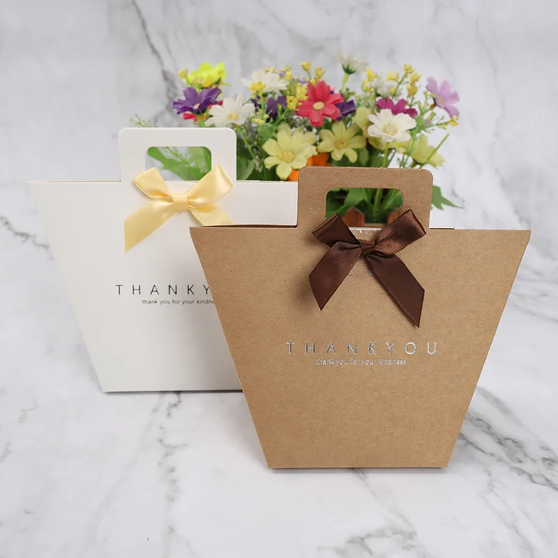 5pcs White Craft Paper Thank You Gift Bags With Bowknot Decor Gold Stamping Packaging Box Thank You Bags Wedding Gift Boxes
5pcs White Craft Paper Thank You Gift Bags With Bowknot Decor Gold Stamping Packaging Box Thank You Bags Wedding Gift Boxes