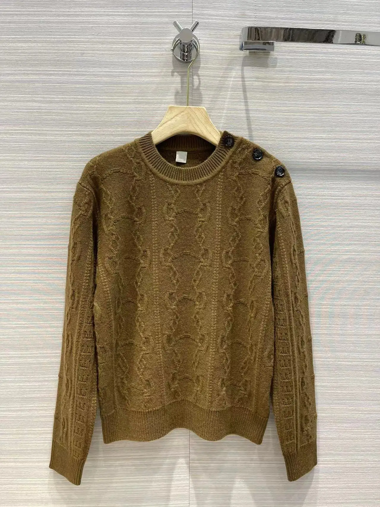 Luxury Sweater 2022 Autumn Winter New Design Women Runway Jacquard High Quality Pullover Cashmere Sweater
Luxury Sweater 2022 Autumn Winter New Design Women Runway Jacquard High Quality Pullover Cashmere Sweater