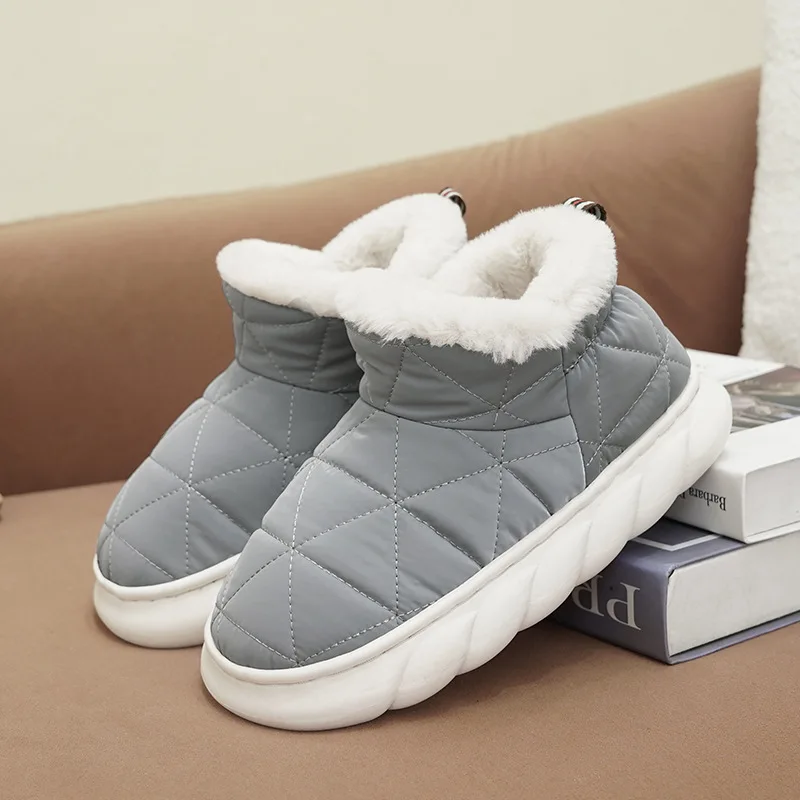 Mother And BABI Winter Casual Plush Shoes Warm Velvet Sneakers Women Snow Boots 2023 New Household Cotton Slippers
Mother And BABI Winter Casual Plush Shoes Warm Velvet Sneakers Women Snow Boots 2023 New Household Cotton Slippers
