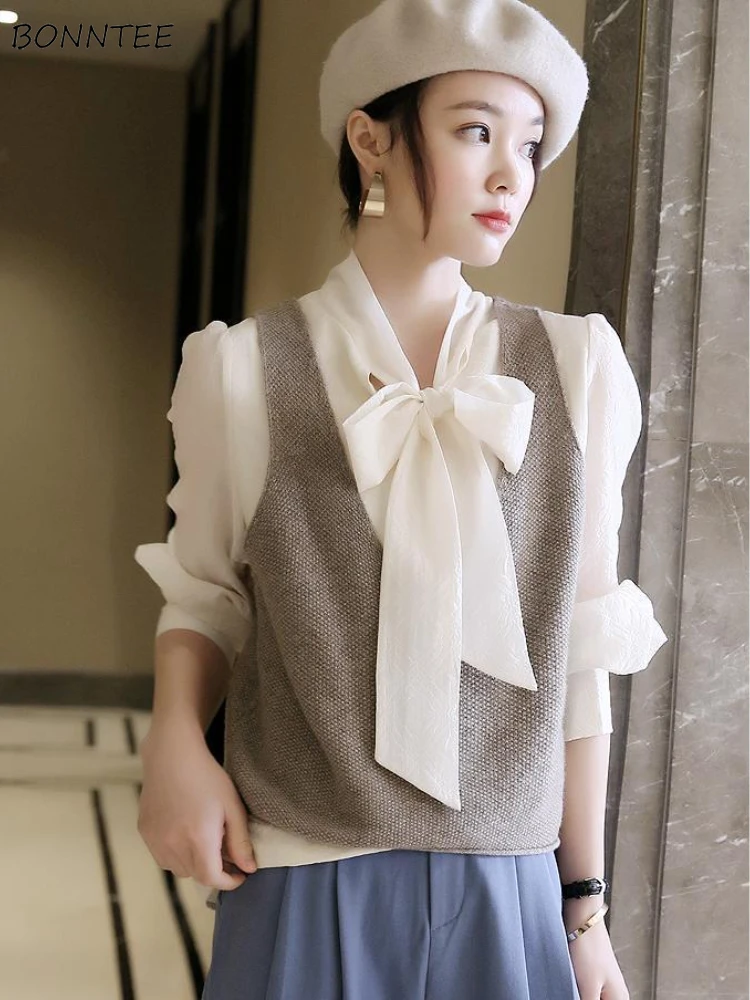 Sweater Vest Woman Ladies Spring Sleeveless Gentle Casual Korean Style V-neck Solid All-match Elegant New Chic Trendy Hot Sale
Sweater Vest Woman Ladies Spring Sleeveless Gentle Casual Korean Style V-neck Solid All-match Elegant New Chic Trendy Hot Sale