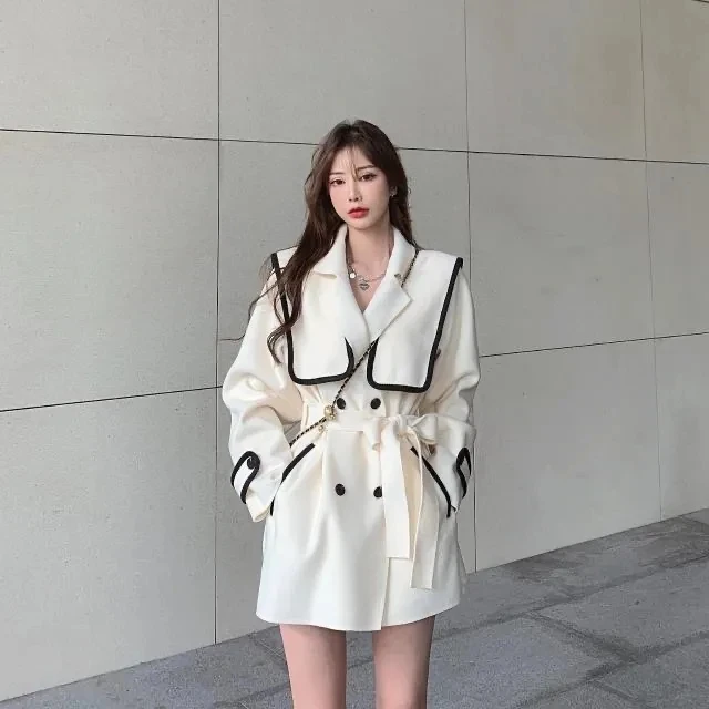 Woolen Coat Women Mid-length Jacket Coat Spring Autumn 2023 New Temperament Trench Coat Straps Waist Double-breasted Woolen Coat
Woolen Coat Women Mid-length Jacket Coat Spring Autumn 2023 New Temperament Trench Coat Straps Waist Double-breasted Woolen Coat