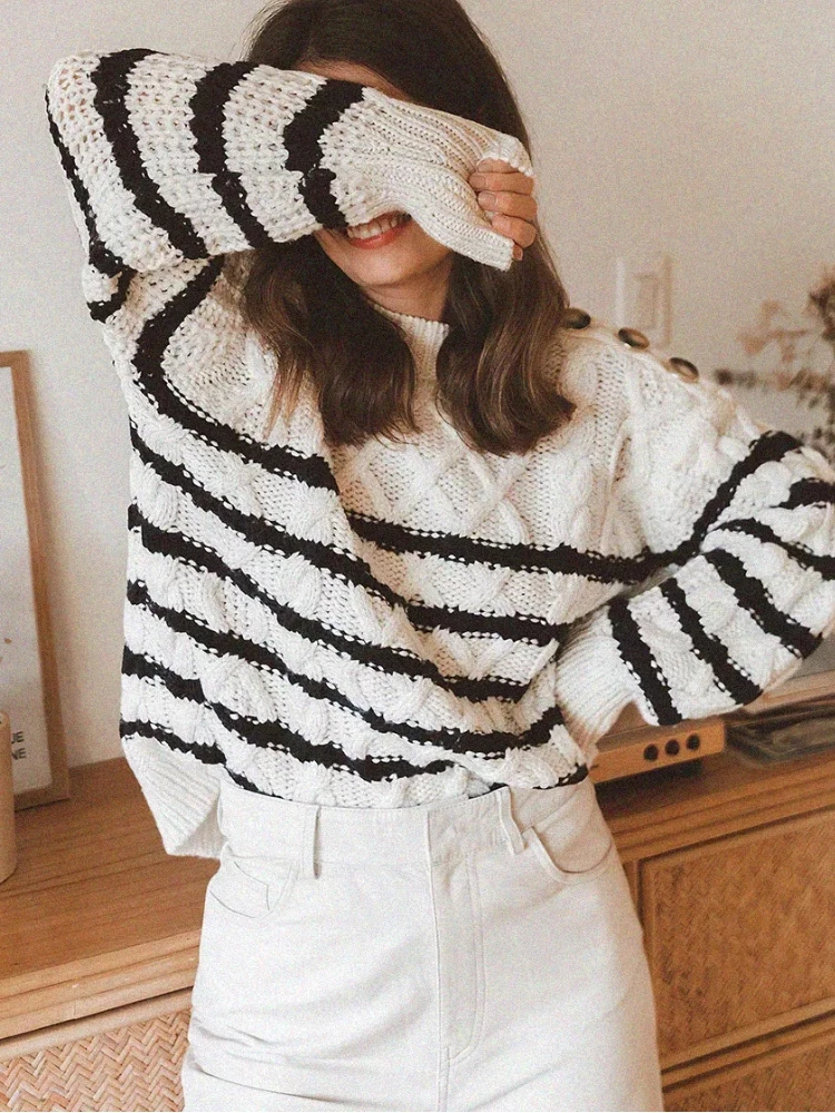 Super chic winter women's sweater French style loose pullover sweater Retro twist crochet knitwear Stripe pullover sweater women
Super chic winter women's sweater French style loose pullover sweater Retro twist crochet knitwear Stripe pullover sweater women