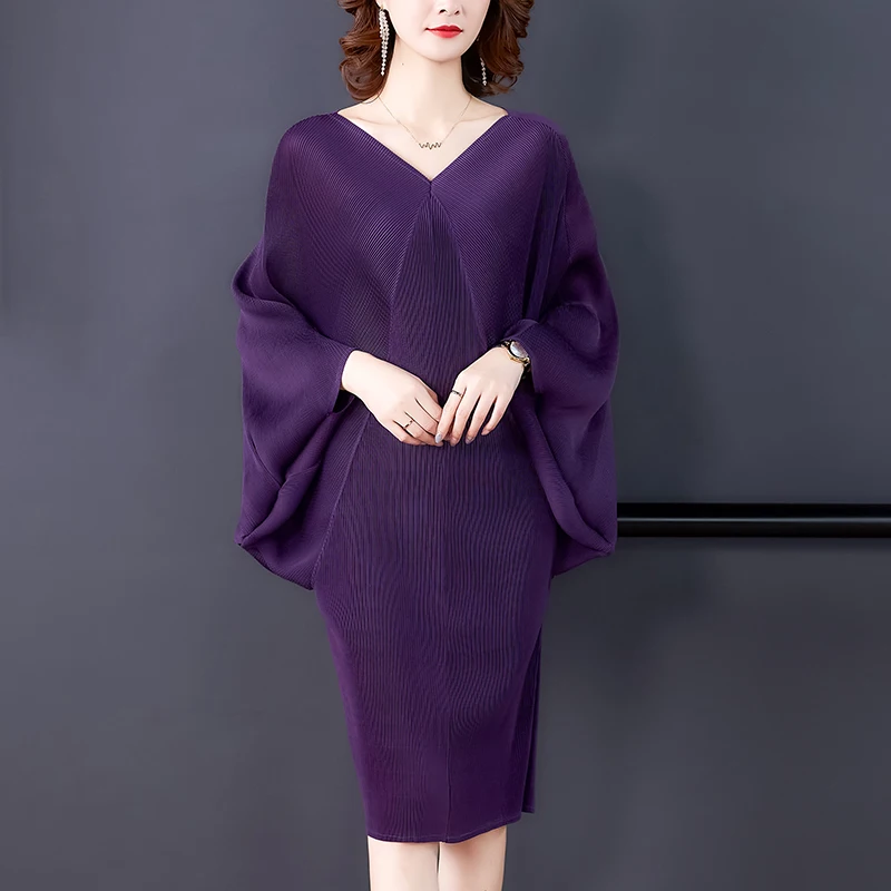 V-neck Women's Dress Pleated Fashionable Loose Slim Hem Split Bat Sleeve Bag Hip Mid-length Dress Elegant Casual Dress
V-neck Women's Dress Pleated Fashionable Loose Slim Hem Split Bat Sleeve Bag Hip Mid-length Dress Elegant Casual Dress