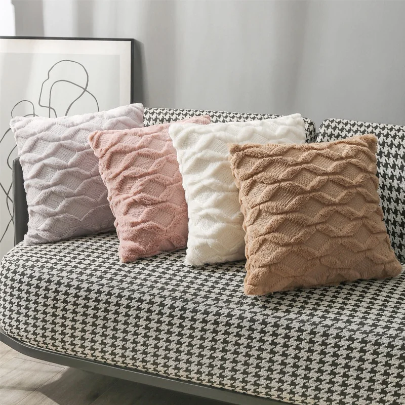 Plush Short Wool Velvet Decorative Throw Pillow Covers Luxury Style Cushion Case Faux Fur Pillowcases for Sofa Bedroom
Plush Short Wool Velvet Decorative Throw Pillow Covers Luxury Style Cushion Case Faux Fur Pillowcases for Sofa Bedroom