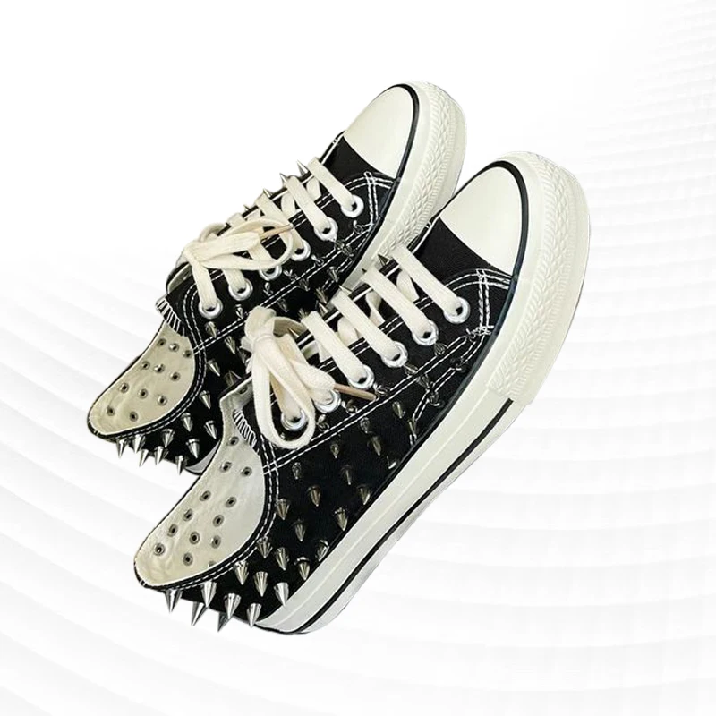 Fashion new riveted silver big tip nails trend parent-child canvas shoes hip hop style super cool street dance shoes comfortable
Fashion new riveted silver big tip nails trend parent-child canvas shoes hip hop style super cool street dance shoes comfortable