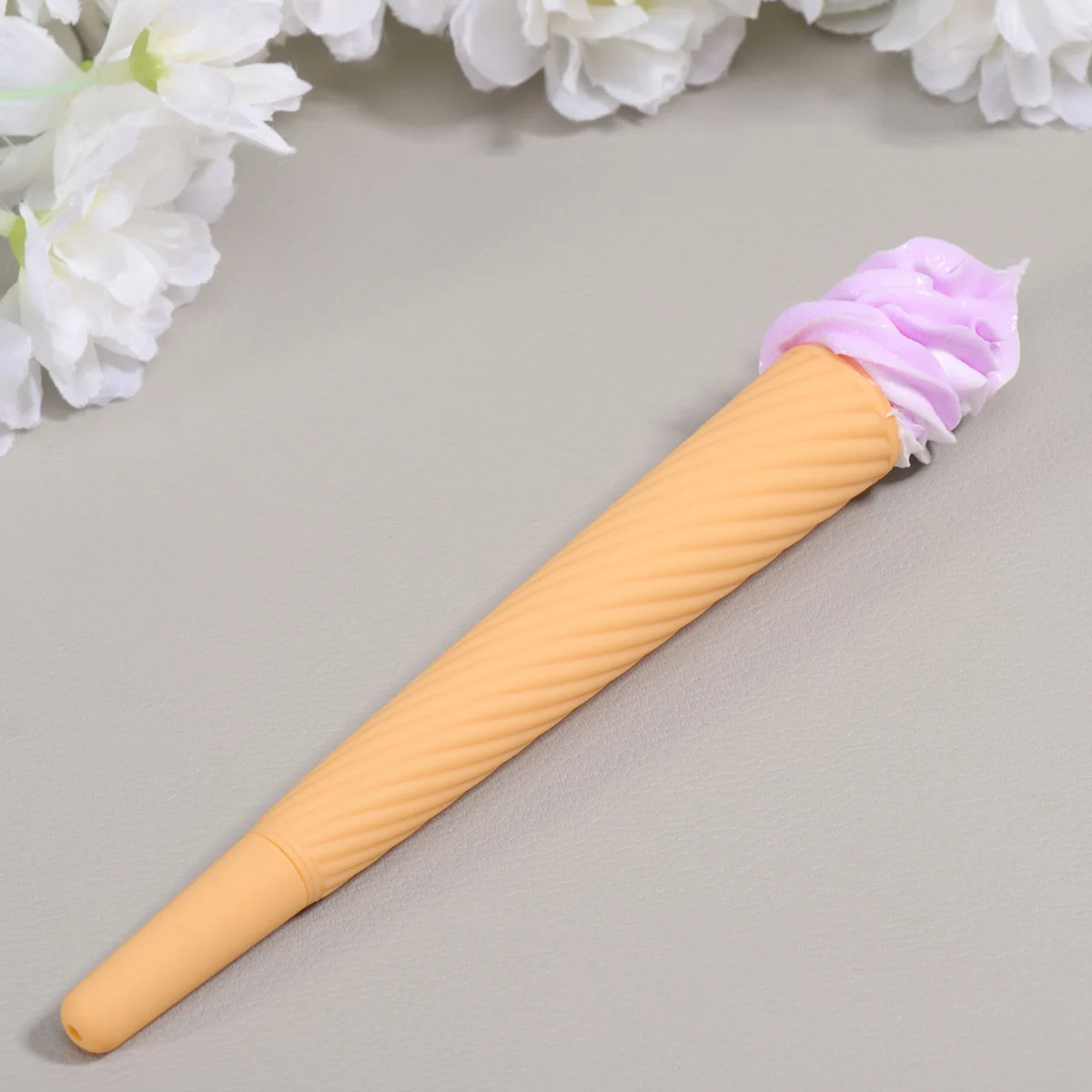 Ice Cream Rollerball Pen Cartoon Creative Black Ink Pens Stationery (Random Color of Ice Cream)
Ice Cream Rollerball Pen Cartoon Creative Black Ink Pens Stationery (Random Color of Ice Cream)