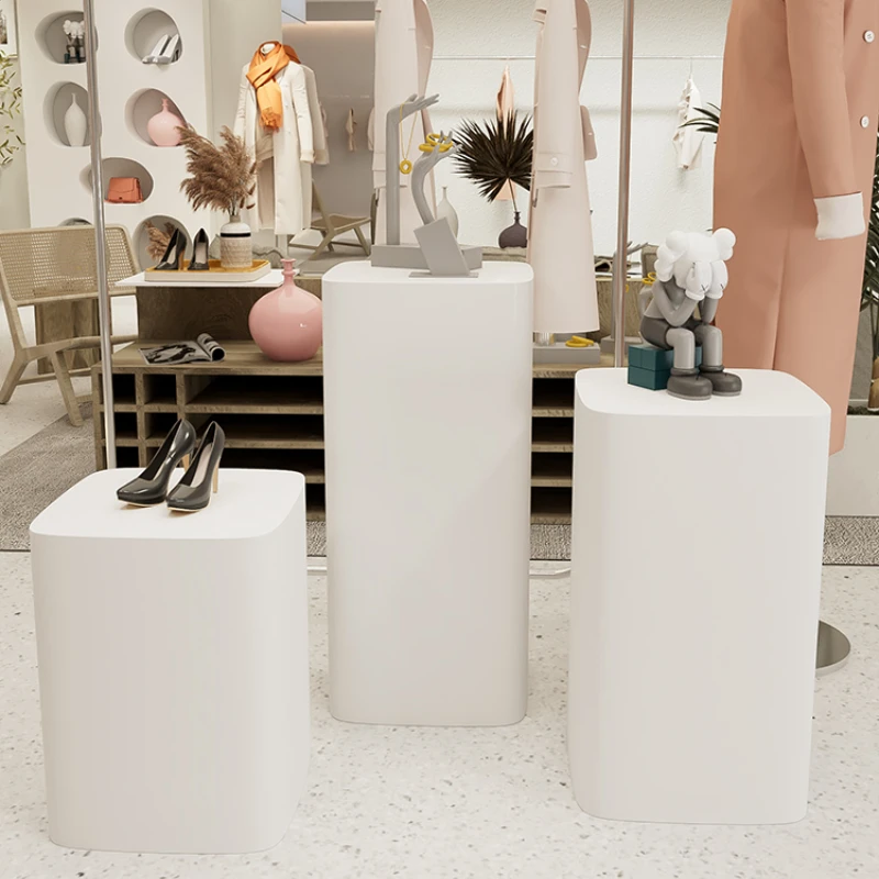 Rounded Square Display Stand Clothing Store Display Stand Display Stand Geometry Live Model Deck Photographic Ornaments
Rounded Square Display Stand Clothing Store Display Stand Display Stand Geometry Live Model Deck Photographic Ornaments