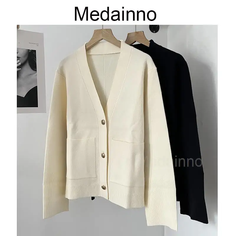 Medainno 2023 Spring Fashion Women New Commute Knitted Sweater Short Coat Casual Cardigans Solid Simple Tops Female Chic
Medainno 2023 Spring Fashion Women New Commute Knitted Sweater Short Coat Casual Cardigans Solid Simple Tops Female Chic