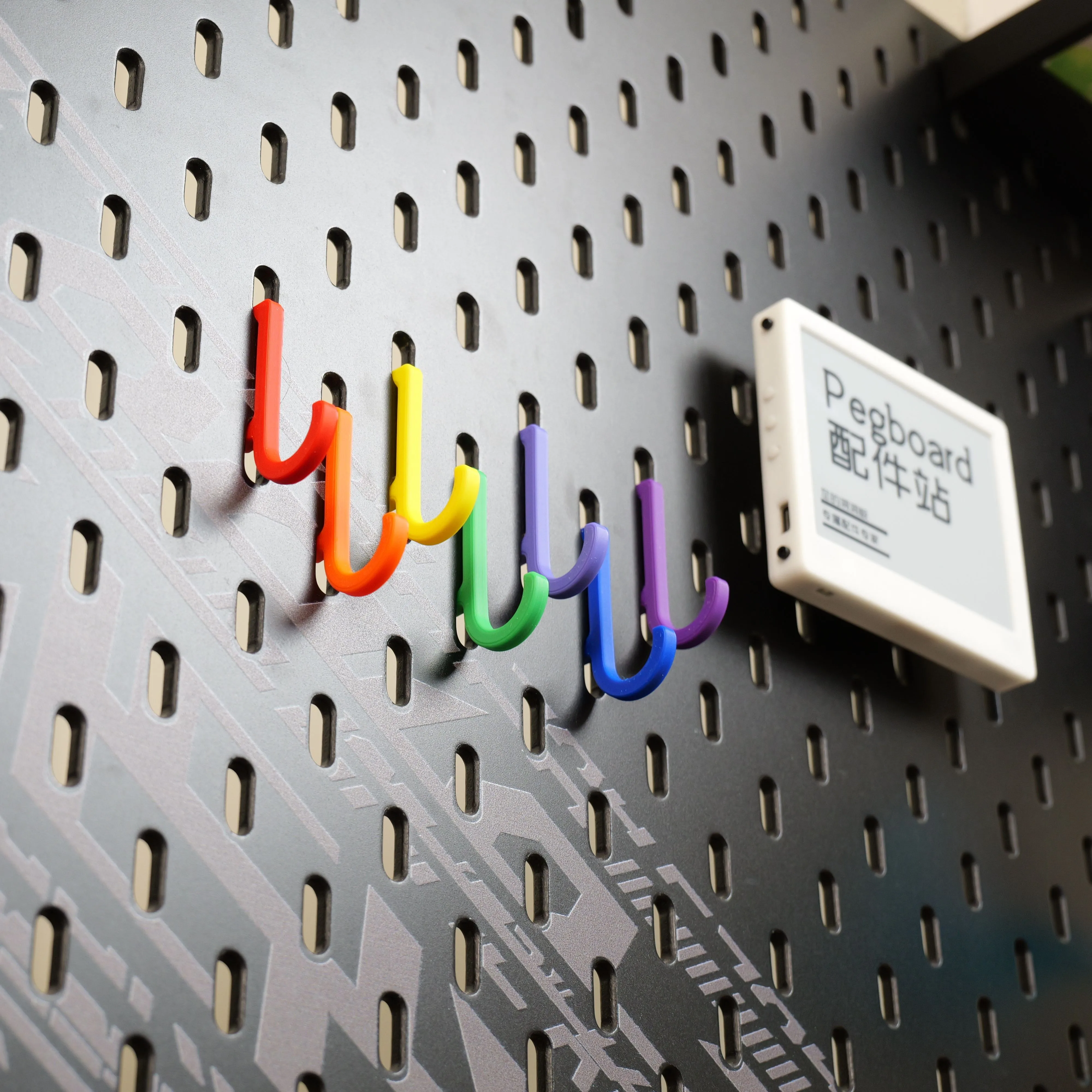 Радужный крючок для Skadis
Радужный крючок для Skadis