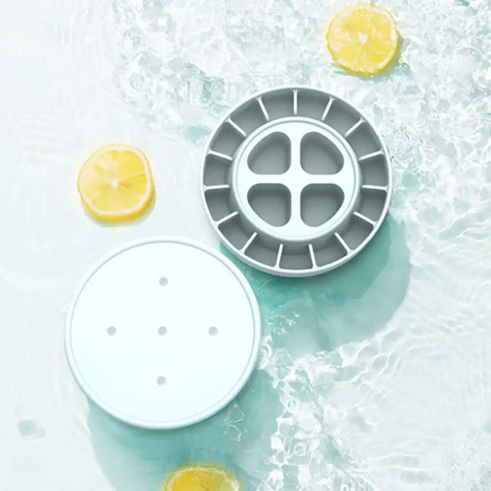Ice Cube Tray Practical Foldable Lightweight Silicone Ice Making Bucket Mold Home Supplies
Ice Cube Tray Practical Foldable Lightweight Silicone Ice Making Bucket Mold Home Supplies